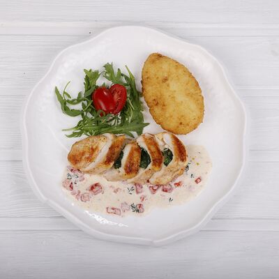 Куриная грудка с сыром и шпинатом в Double Coffee по цене 5450 ₸