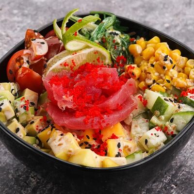Поке с тунцом в Tuk Tuk Asian Food по цене 878 ₽