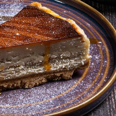 Чизкейк банановый в Булл Вар по цене 646 ₽