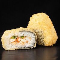 Онигири с креветками темпура в RED DRAGON SUSHI