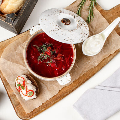 Борщ с ржаной булочкой в Crazy Hunter по цене 500 ₽