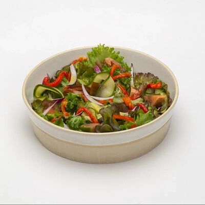 Салат овощной с трюфельным дрессингом в Le dessert по цене 500 ₽