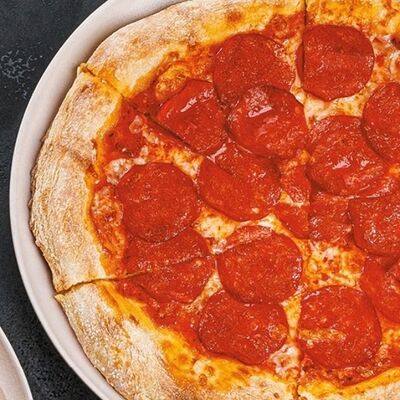 Пицца с колбаской пеперони в Смородина по цене 499 ₽