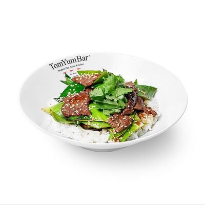 Баранина с луком-пореем в Tom Yum Bar по цене 899