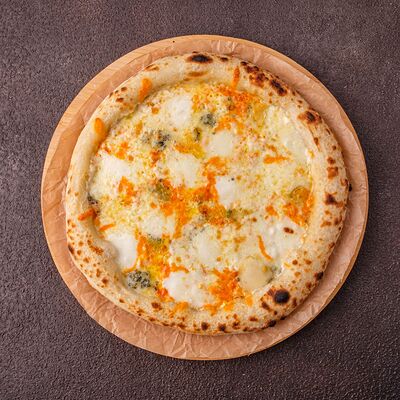 Пицца 4 сыра в Cosmo пицца пучча по цене 1487 ₽