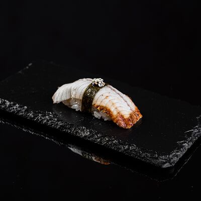 Суши с Угрём в Otaru по цене 209 ₽