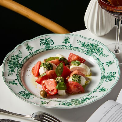 Моцарелла с томатами в Траттория Минисыроварня по цене 890 ₽