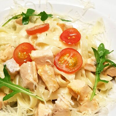 Феттуччине Аль Сальмоне в Travel Рестобар по цене 790 ₽