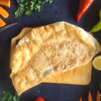 Чебурек с куриным фаршем в Vip-Pechka по цене 120 ₽