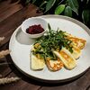 Жареный Халуми с брусничным соусом в Грин по цене 490