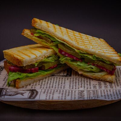 Сэндвич по-домашнемув Я здесь! по цене 250 ₽