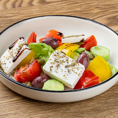 Салат Греческий в Лисичкино Чехова по цене 360 ₽