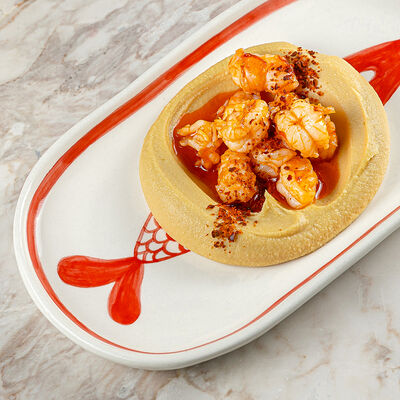 Шелковистый хумус с острой креветкойв Poly по цене 1050 ₽