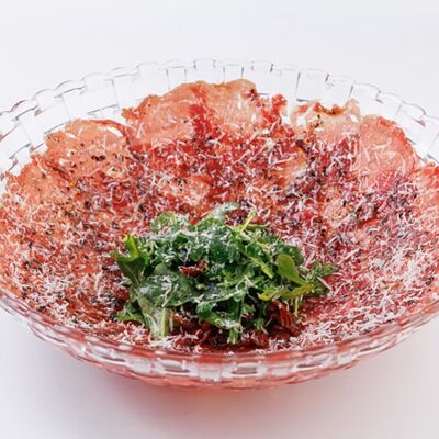 Карпаччо из говядины в Rose Bar Crocus City по цене 1250 ₽