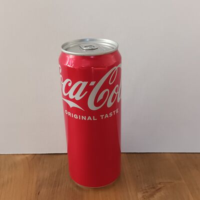Coca-cola в Le petit delice по цене 240 ₽