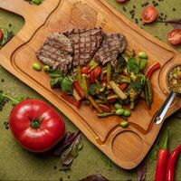 Мраморные медальоны с овощами в Гранат