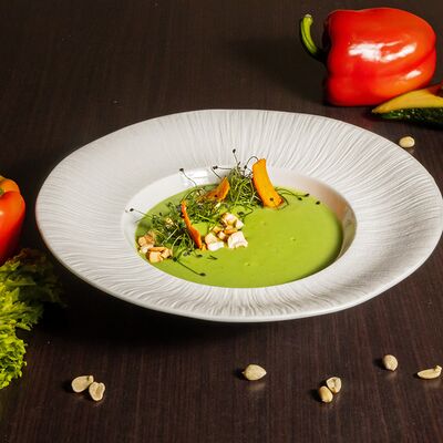 Суп из брокколи на кокосовом молоке с орехами в Бульвар по цене 440 ₽