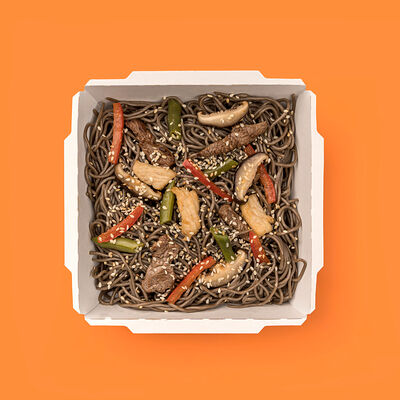 Вок Мясной удар в WOK&GO по цене 485 ₽