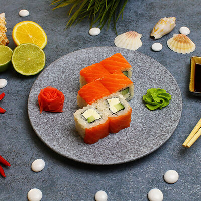 Ролл Филадельфия 6 шт в Sushi Fresh по цене 496 ₽