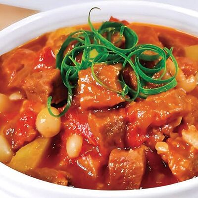 В23 Говядина в бульоне с овощами 牛肉炖土豆西红柿 в Charlie tea по цене 1150 ₽