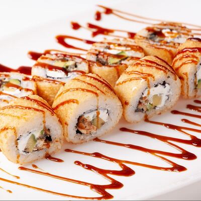 Теплый ролл с угрем в Сыто Пьяно по цене 445 ₽