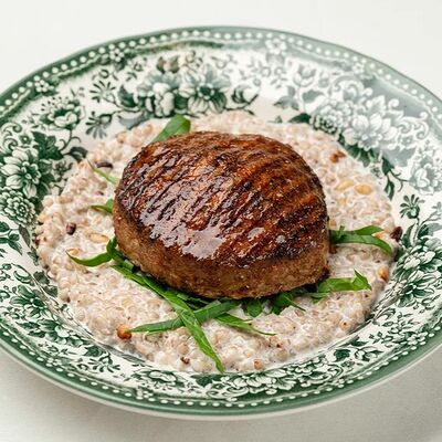 Бифштекс с кедровой кашей в Кафе Калачи по цене 1090 ₽