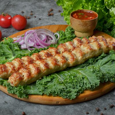 Люля-кебаб из курицы в Шашлычный дворик по цене 432 ₽