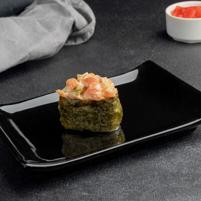 Ролл Спайс Тунец в Vkus Land по цене 250 ₽