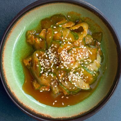 Битые огурцы в Кунжут по цене 230 ₽