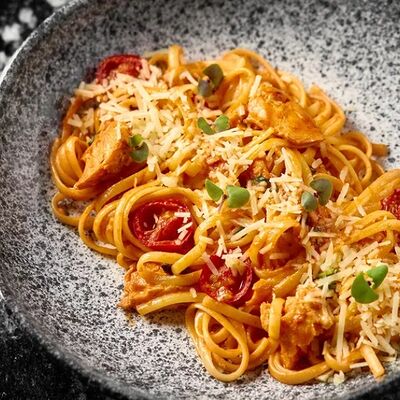 Паста с морепродуктами в Look lounge по цене 690 ₽