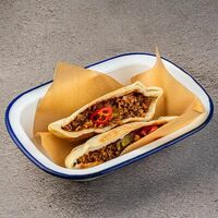 Пита со рваной свининой в соусе барбекю в Бар с едой Пороселло