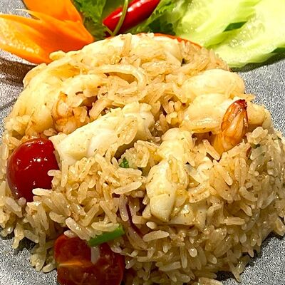 Жареный рис Том Ям в Tsingtao по цене 1110 ₽