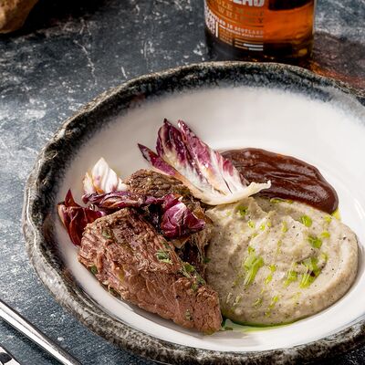 Телятина с трюфельным пюре, соусом BBQ, 290гр в Ваще Огонь по цене 890 ₽