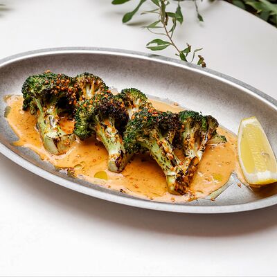 Брокколи гриль Кобб в Finch по цене 670 ₽