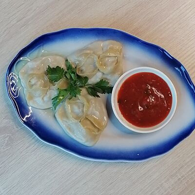 Манты с рубленой говядинойв Вкусное место по цене 240 ₽