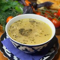 Дюшбара с бульоном в Султан лагман