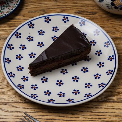 Шоколадный торт с вишней в Ресторан-сыроварня Брынза по цене 430