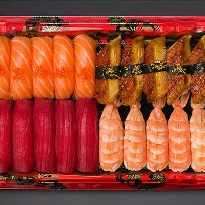 Ассорти суши №4 в Bluefin по цене 6210 ₽