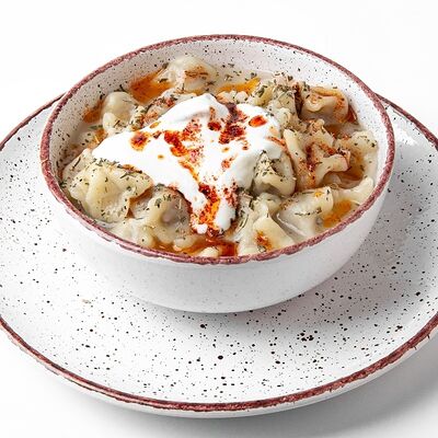 Мамины манты (по-турецки) в Waffle City по цене 380 ₽