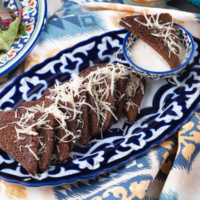 Гренки чесночные в Золотая Бухара по цене 330 ₽