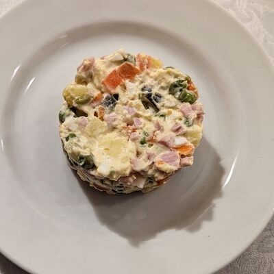 Оливье в Шашлычная Одил по цене 265 ₽