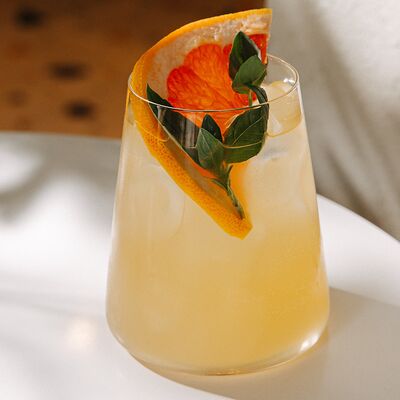 Лимонад грейпфрут-базиликв SOVA по цене 450 ₽