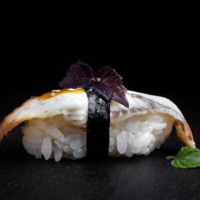 Суши с угрем в Ohasi по цене 180 ₽