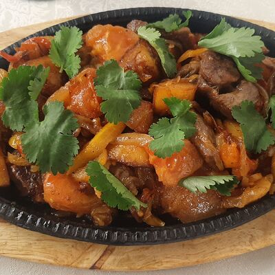 Жаркое из свинины в Шашлык Гриль Хаус по цене 580 ₽