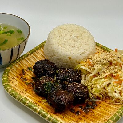 Рис с тефтелями в Viet House по цене 670 ₽