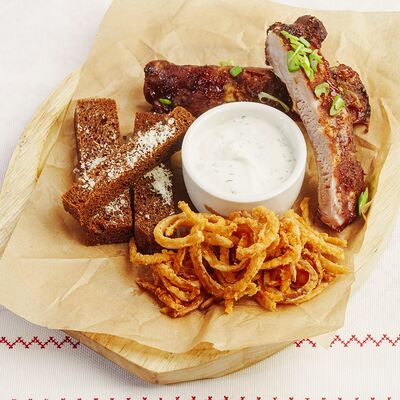 Пивной сет на двоих в Трактиръ Кадриль по цене 382 ₽