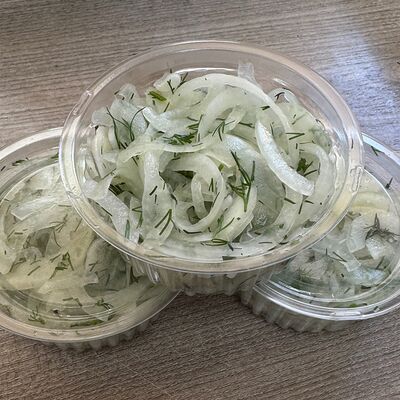 Лук маринованныйв Шашлыки сочные по цене 95 ₽