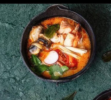 Том-ям со сгущённым молоком в Кабуки по цене 390