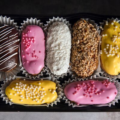 Набор мини-эклеров в Пекарня мельница по цене 417 ₽