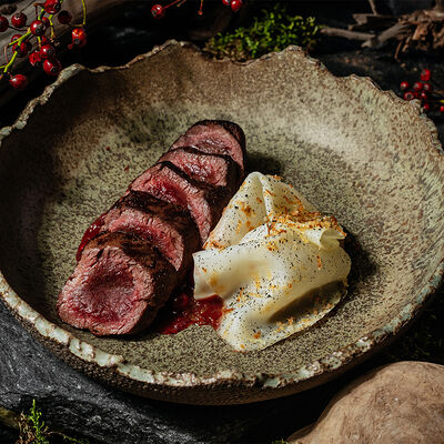 Вырезка северного оленя в MANUL по цене 5400 ₽